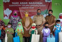 Peringatan Hari Anak Nasional, Kornelia Umar Bagikan Abon Lele dan Hadiah Lomba Mewarnai PAUD