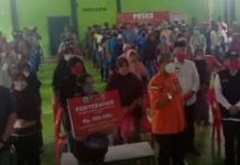 Bupati Lamteng Serahkan Dana BLT DD ke Ribuan KPM