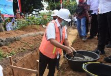 Fauzi Hasan SE.,MM Launcing Dan peletakan Batu Pertama program KOTAKU