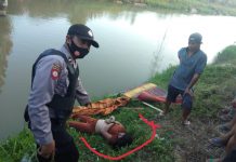 Sesosok Jasad Gadis Belia Mengambang di Sungai