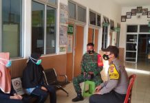 Babinsa Bersama Bhabinkamtibmas Laksanakan Komsos