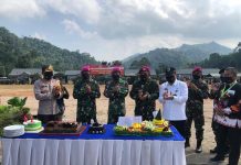 Kapolres Pesawaran Menghadiri Penutupan Karya Bhakti TNI Korps Marinir