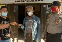 Masyarakat Kampung Andalas Serahkan Senjata Api Rakitan