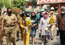 Gubernur Lampung Lakukan Pelepasan Purna Tugas Kepala Dinas PPPA