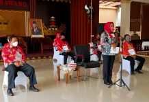 Bupati Tulang Bawang Kembali Berikan Bantuan Langsung Masyarakat