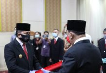 Pjs. Gubernur Sulut, Dr. Agus Fatoni Langsung Kukuhkan dan Serahkan SK 5 Pjs. Bupati/Walikota di Sulut