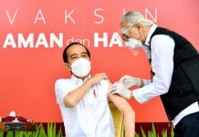 Presiden Jokowi Menerima Vaksin Covid-19 Perdana