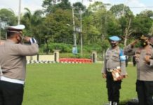 Kapolres Lampung Barat Memimpin Upacara Serah Terima Jabatan Kasat Intelkam, Kasat Sabhara, dan Kapolsek Pesisir Tengah Polres Lampung Barat