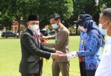 Penandatanganan Perjanjian Kerja PPPK Sekaligus Rolling Pejabat Struktural Pemkab Lambar