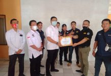 PD IWO Way Kanan Peroleh Penghargaan Dari KPUD