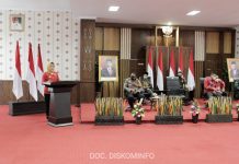 Bupati Tulangbawang Melaksanakan Zoom Meeting Komitmen Bersama Bergerak Melayani Warga