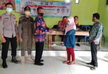 Desa Sidang Iso Mukti Bagikan BLT tahap ke-4