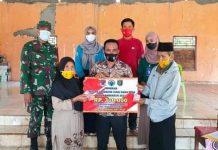 Kepala Desa Sidang Way Puji Bagikan BLT tahap ke-4