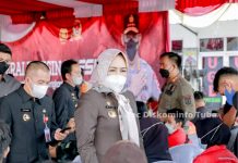 Bupati Tulangbawang Dr. Hj. Winarti, SE., MH Tnjau Vaksinasi di Puskesmas Banjar Agung