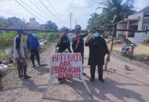 Desa Pangung Rejo Bangun Rabat Beton sepanjang 220 Meter