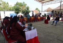 Bupati Lampung Barat (Lambar) Hi. Parosil Mabsus hadiri pelaksanaan Vaksinasi Covid-19