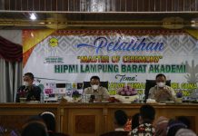 Bupati Lampung Barat Hi. Parosil Mabsus Hadiri Pelatihan “Master Of Ceremony” HIPMI
