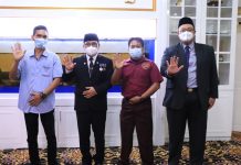 Walikota Metro Wahdi Siradjuddin Melepas Wasit Cabang Olahraga Hoki