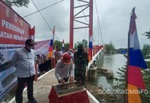 Bupati Tulang Bawang Dr. Hj. Winarti SE. MH. Resmikan Jembatan Merah Putih