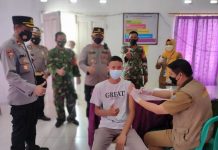 Wakapolres Way Kanan Tinjau Vaksinasi Dosis Dua di Blambangan Umpu