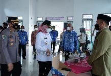 Bupati Tulang Bawang Dr Hj Winarti, S.E.,M.H. Laksanakan Monitoring Pilkakam Serentak