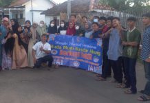 Peduli Sesama Dibulan Ramadhan Karang Taruna Desa Bandar Abung Dan Para Pemuda berbagi Takjil