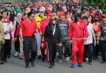 Bupati Winarti Buka Jalan Sehat Pemkab Tulang Bawang