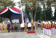Bupati Winarti, Lepas 63 Regu Lomba Gerak Jalan Antar Pelajar