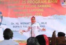 Bupati Winarti Rebut Simpati Rakyat Gedung Aji Baru