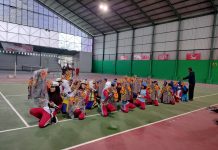Kepsek SDN 1 Gunsak Menggala Lepas Peserta Lomba Peragaan Polisi Cilik se-Polda Lampung