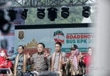 Bupati Winarti Hadiri Roadshow Bus KPK 2022