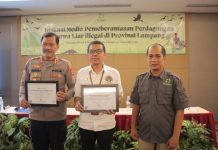 Kabid Humas Polda Lampung Menjadi Narsumber Dalam Diskusi Perdagangan Satwa Ilegal di Provinsi Lampung