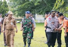 Sekretaris Daerah Kabupaten Tulang Bawang Ir Anthoni MM yang mewakili PJ Bupati Tulang bawang Hadiri Gelar Pasukan Pengamanan Pemilu 2024 dan Pilkakam Tahun 2023
