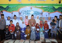 Berikan Kultum Pada Momentum Sholat Tarawih Berjamaah, Pj Bupati Tulang bawang Bapak Drs Qudrotul Ikhwan MM Tekankan uUntuk Memaknai “Iqro”