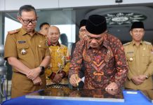 Sekdaprov Fahrizal Dampingi Menko PMK RI Muhadjir Effendy Resmikan Gedung Rektorat Universitas Muhammadiyah Kotabumi