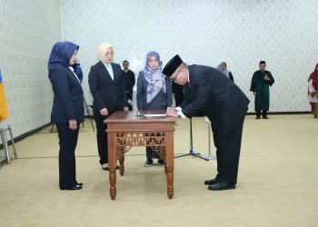 Rektor Lantik Wakil Rektor BUK dan Ketua LPPM
