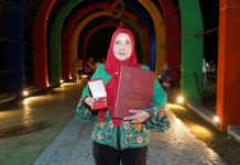 Walikota Bandar Lampung Eva Dwiana Raih Penghargaan Satyalancana Wira Karya