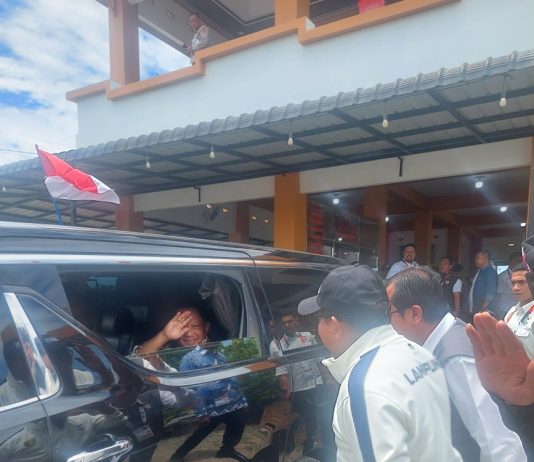 Pj. Gubernur Samsudin Sambut Kedatangan Mendagri M. Tito Karnavian di VIP Bandara Internasional Sultan Iskandar Muda, Mendagri Dijadwalkan Menghadiri Pembukaan PON XXI Aceh-Sumut