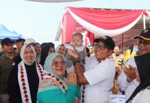 Penjabat Gubernur Lampung Galakkan Penanggulangan Stunting di Tanggamus, Berikan Bantuan dan Resmikan TPI Higienis