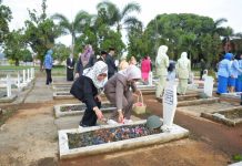 Rektor Hadiri Ziarah Peringatan Hari Ibu 2024