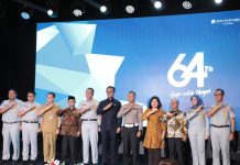Dirjen Bina Keuangan Daerah Agus Fatoni Terima Penghargaan dari Kementerian BUMN sebagai Pembina Samsat Nasional