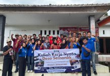 Mahasiswa KKN Desa Semanak Ajak Masyarakat Manfaatkan Pekarangan Rumah dan Feses Domba Sebagai Pupuk