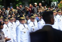 Presiden Prabowo Lantik Dr. Ir. H. Hamartoni Ahadis, M.Si., Dan Romli, S.Kom., S.H., M.H., Sebagai Bupati Dan Wakil Bupati Lampung Utara Terpilih Periode 2025-2030 Di Istana Negara