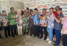 Plh. Bupati Lampung Utara Lakukan Sidak ke Pasar Central Kotabumi dan Bulog Jelang Bulan Ramadhan