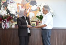 Rektor Audiensi dengan Menteri Dikti Saintek Bahas Kemandirian Kampus dan Pembangunan RSPTN