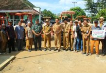 Bupati Lampung Utara Serahkan 15 Traktor untuk Dukung Swasembada Pangan
