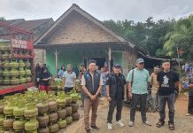 Viral karena Langka, Pemkab Way Kanan bersama Pertamina adakan Operasi Pasar Gas LPG 3 Kg