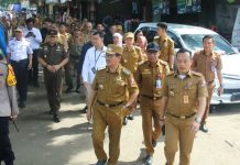 Jelang Lebaran, Bupati dan Wakil Bupati Lampung Utara Tinjau Ketersediaan dan Harga Bahan Pokok