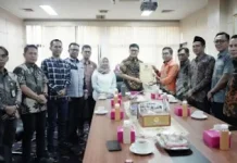 Ketua DPRD Lampung Terima Berita Acara Penetapan Gubernur Terpilih Dari KPU