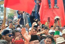 Menolak Dialog dengan Gubernur, Pendemo Lakukan Kericuhan